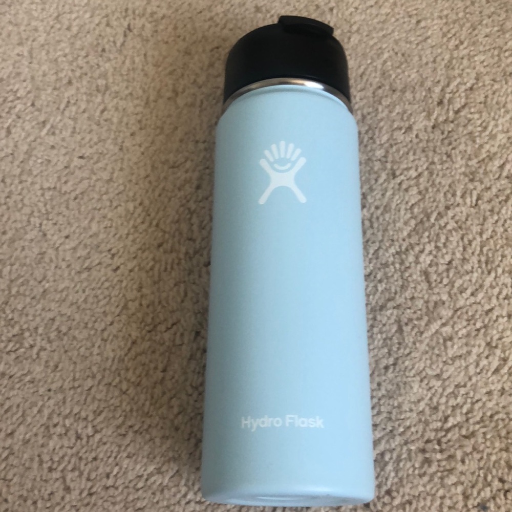 20oz Hydro Flask Ice Blue